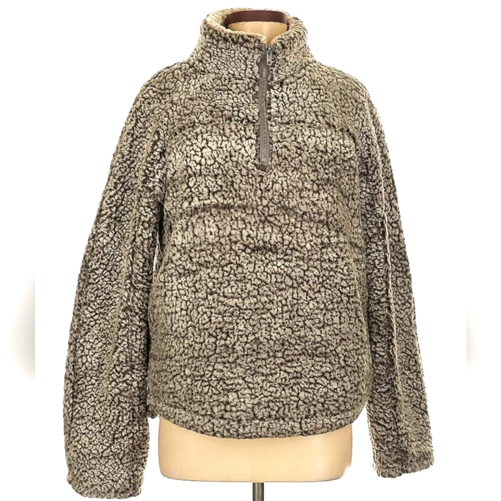 Altar’d State Sherpa Gray  Quarter-Zip Fleece Pullover, Size Medium